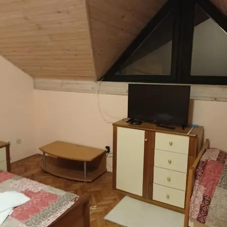 Jelena Apartment *